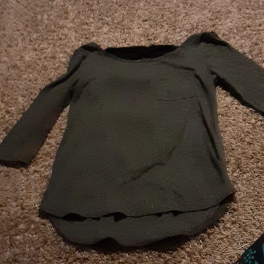 Tela grey half sleeve top size small